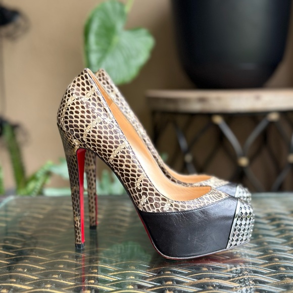 CHRISTIAN LOUBOUTIN snake skin, metal toe platform pumps - Picture 5 of 8